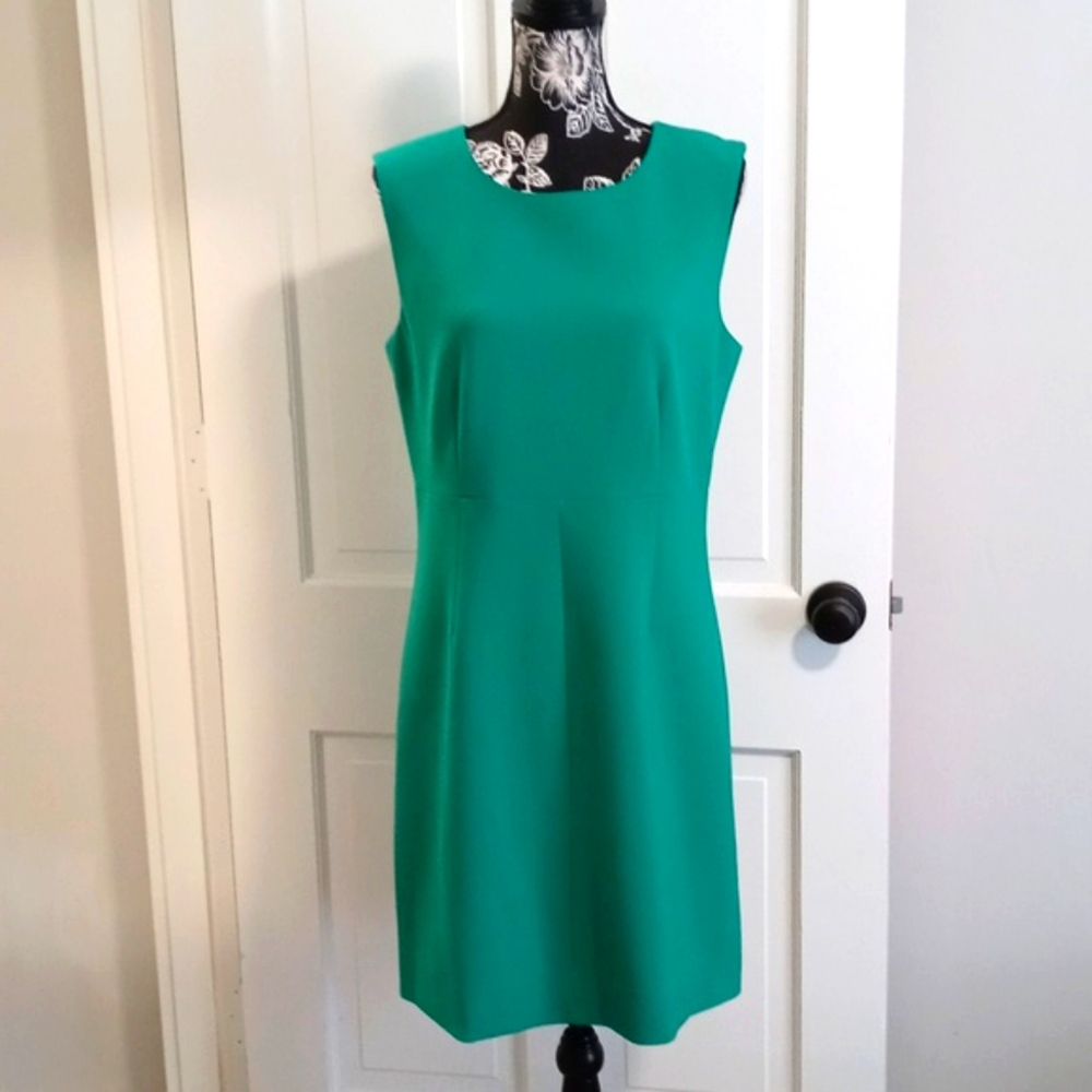 🆕️ 💚Diane Von Furstenberg💚 - Emerald Green Carrie Stretch Dress